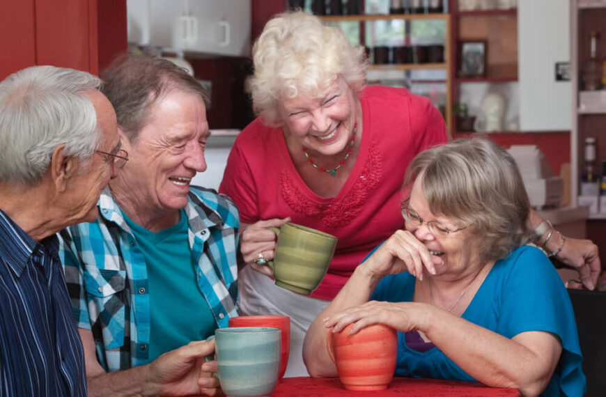 What are some healthy drinks for seniors?