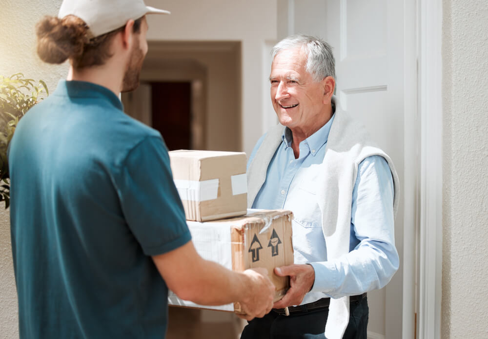 Meal delivery services are good gifts for people with arthritis.