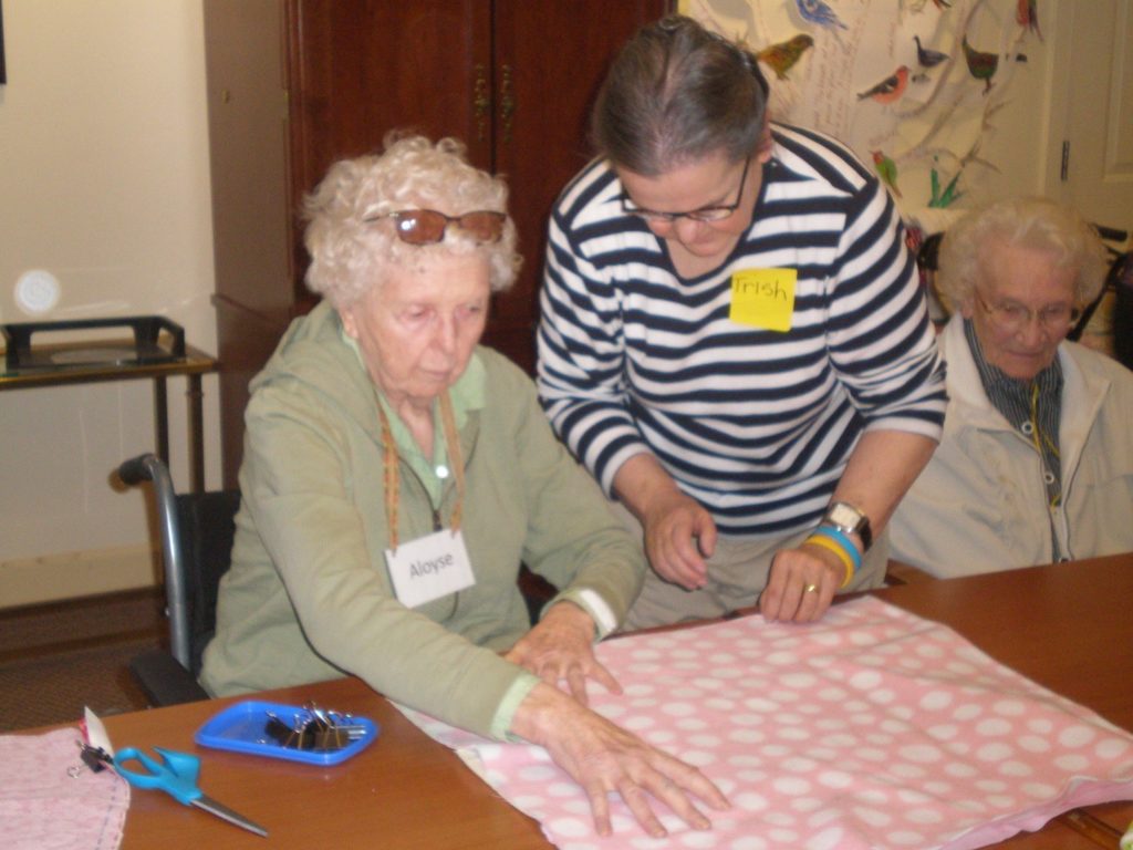 AlmaVIa of San Francisco memory care resident make blankets.