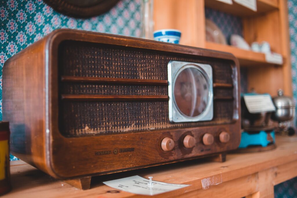 Vintage radio. Photo Source: www.unsplash.com